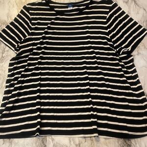 Old Navy Luxe Black and White Striped Short Sleeve Tee